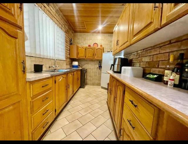 4 BEDROOM HOUSE FOR SALE IN VANDERBIJLPARK SE 3